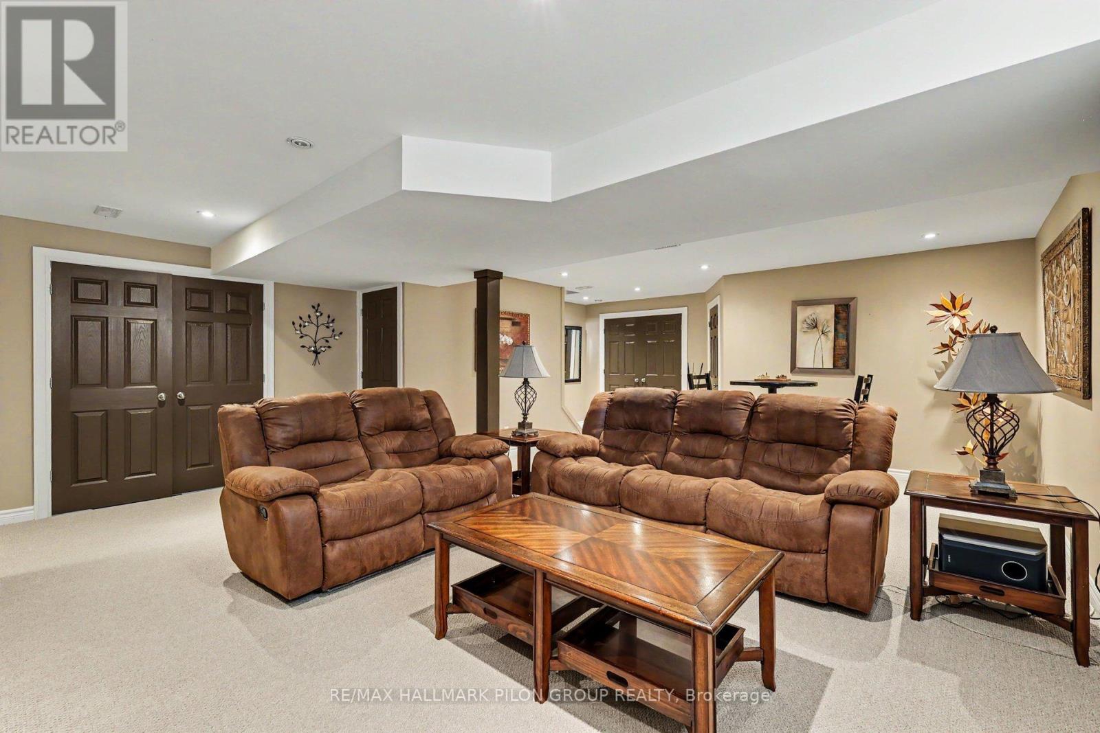 26 HONORE CRESCENT - Image 19