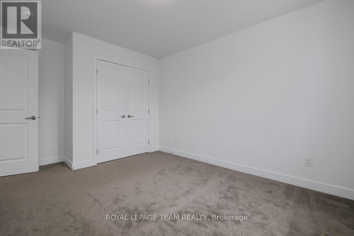 822 CHIPPING CIRCLE - Image 36