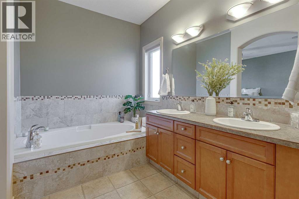 Listing photo – 47 Webster Drive, Red Deer