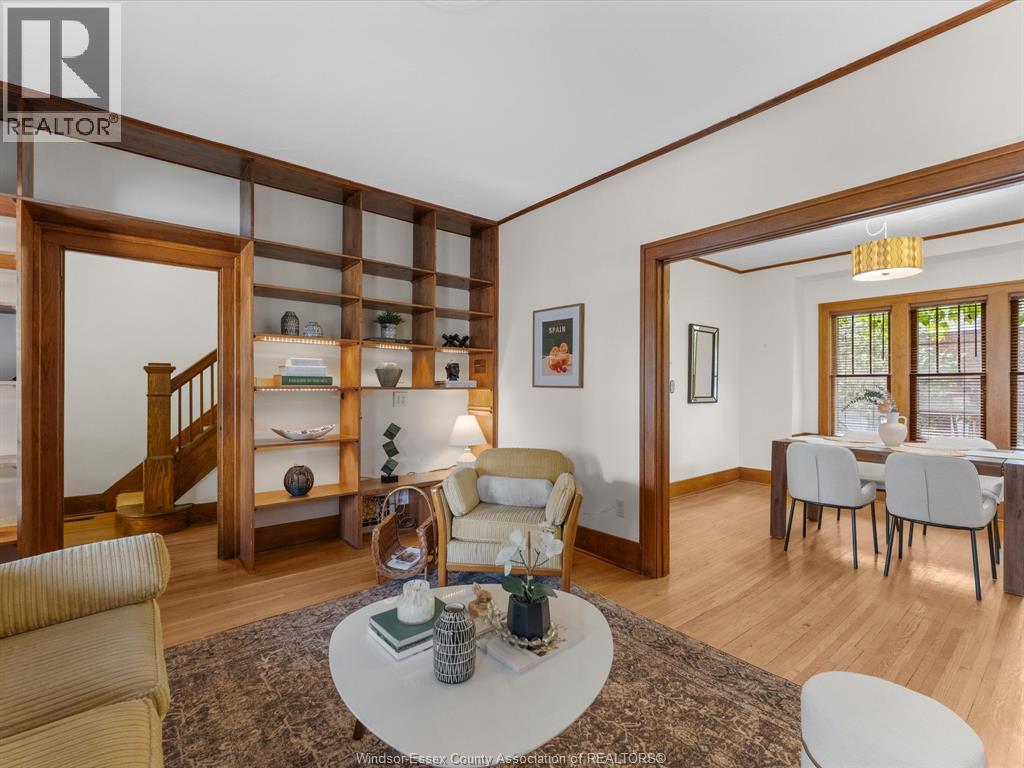 1105 Lincoln ROAD - 11