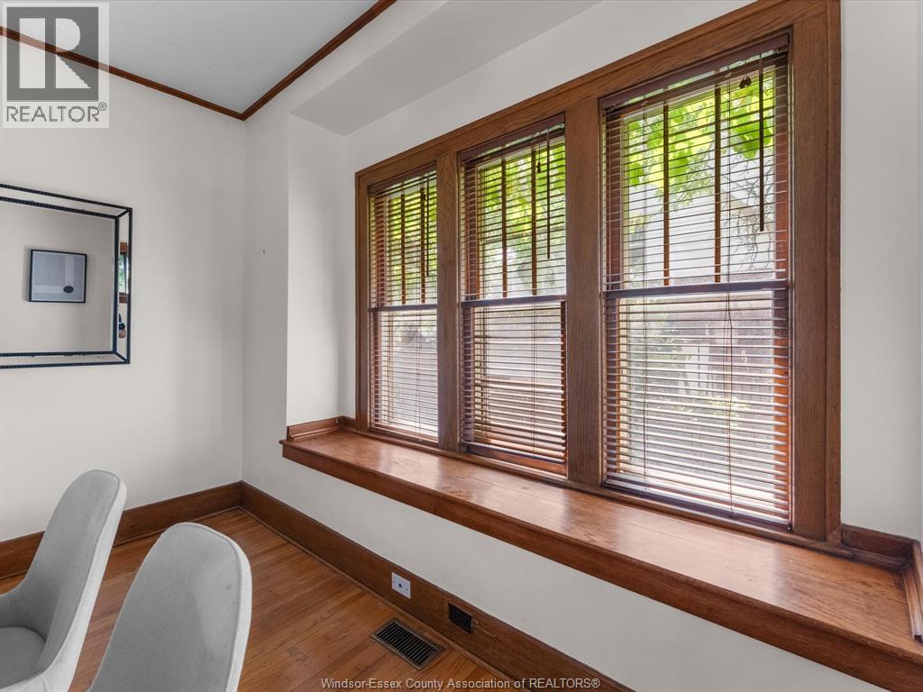 1105 Lincoln ROAD - 13