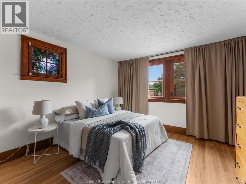 1105 Lincoln ROAD - 20