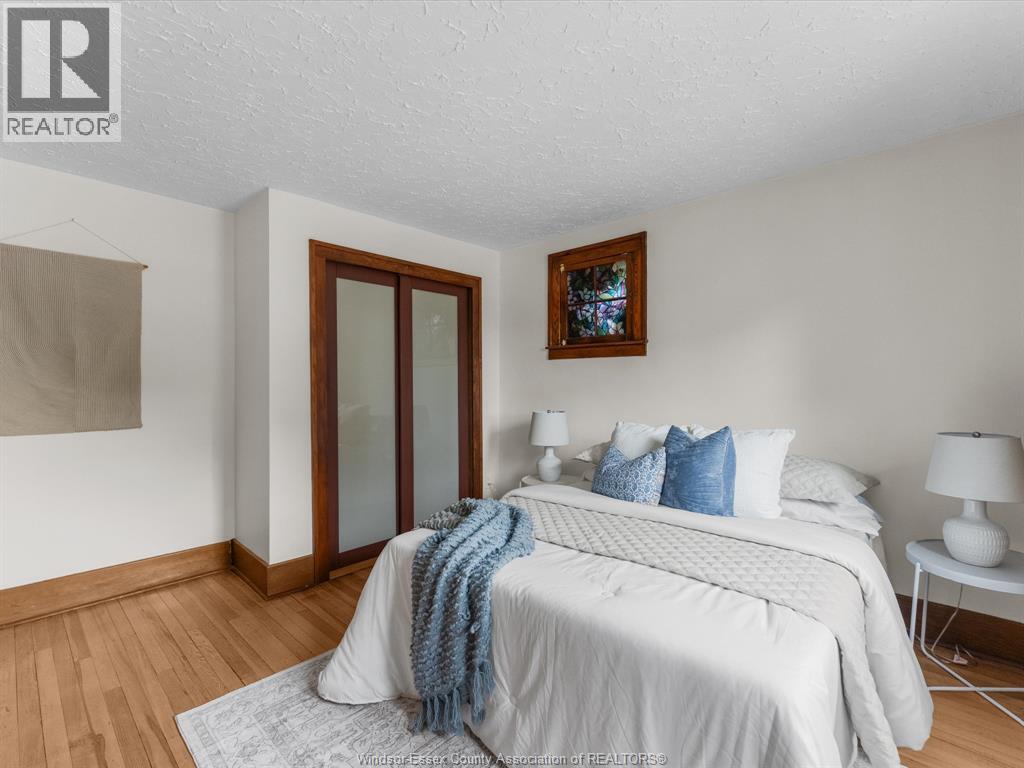 1105 Lincoln ROAD - 21