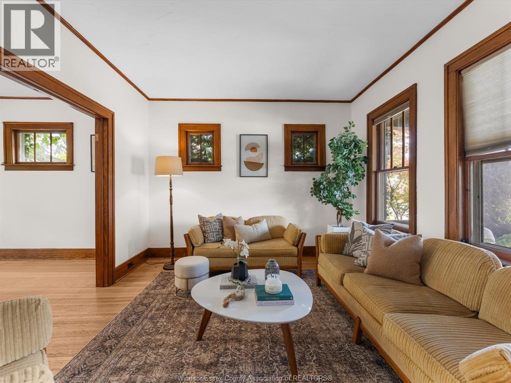 1105 Lincoln ROAD - 8