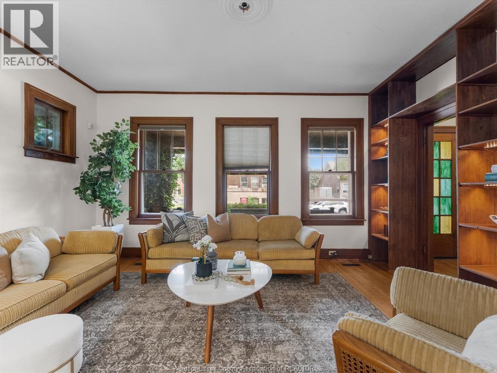 1105 Lincoln ROAD - 9
