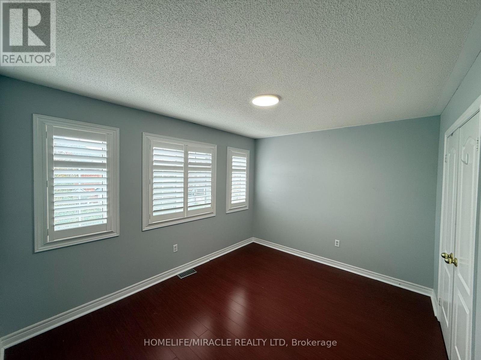 37 RACHETT ROAD - 17
