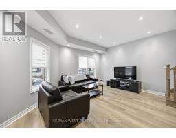 32 - 3905 Major Mackenzie Drive, Vaughan, ON L4H4J9 Photo 8
