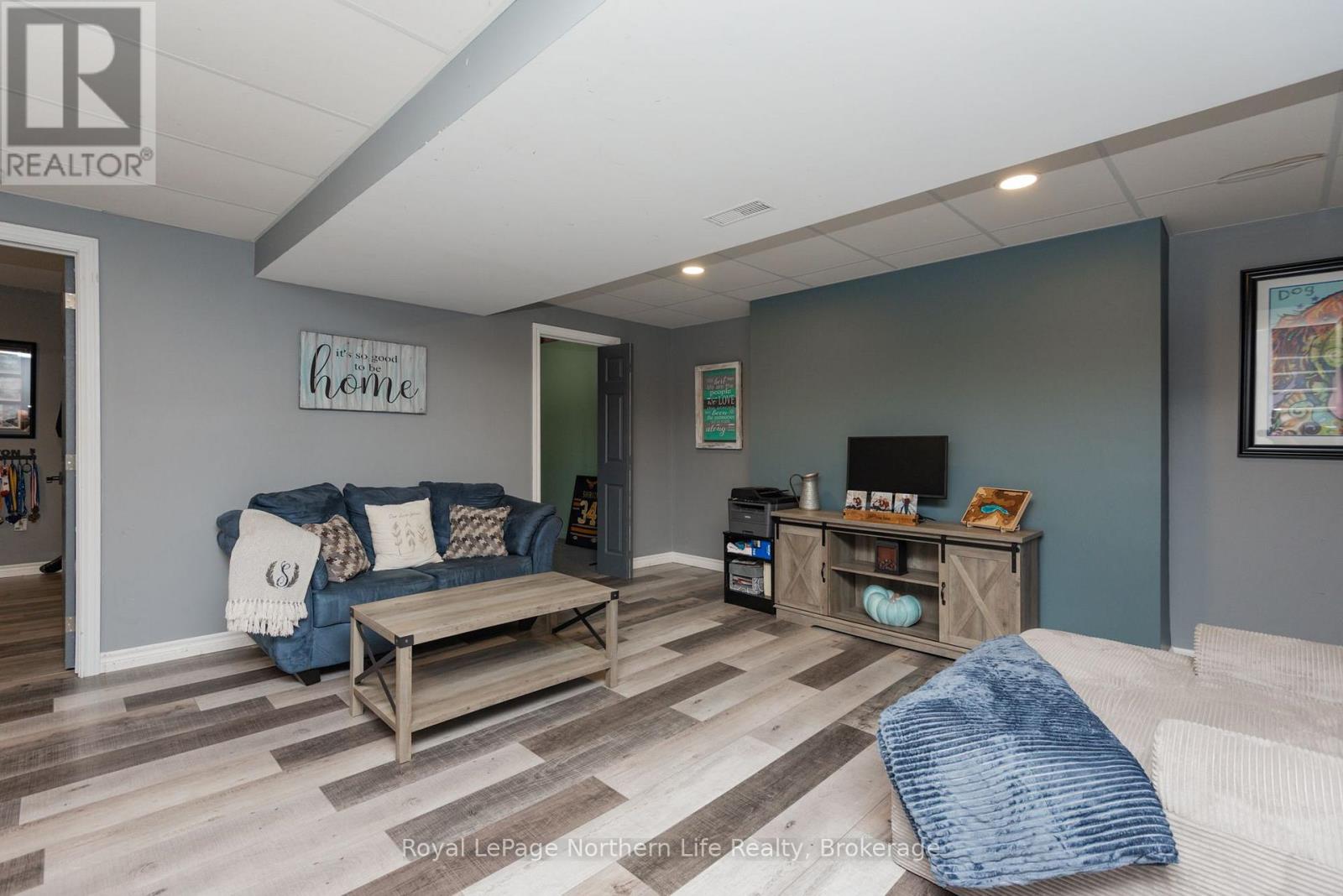 271 EIGHTH STREET - Image 32