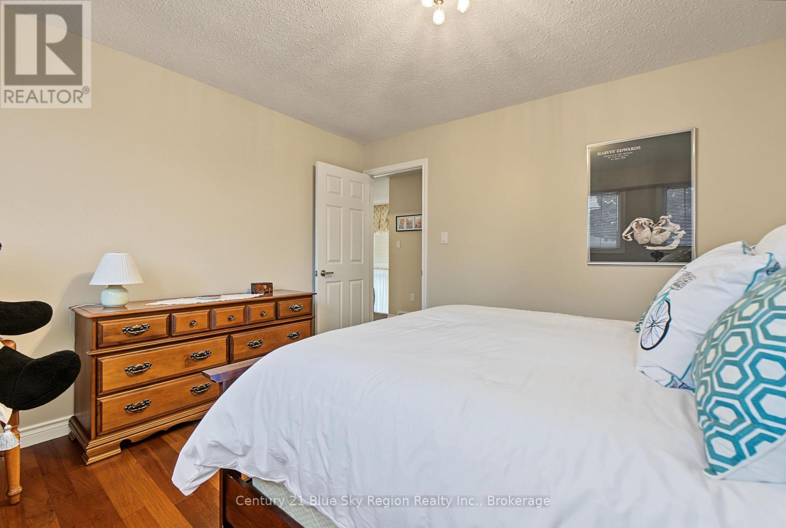 15 ROBINHOOD COURT - Image 31