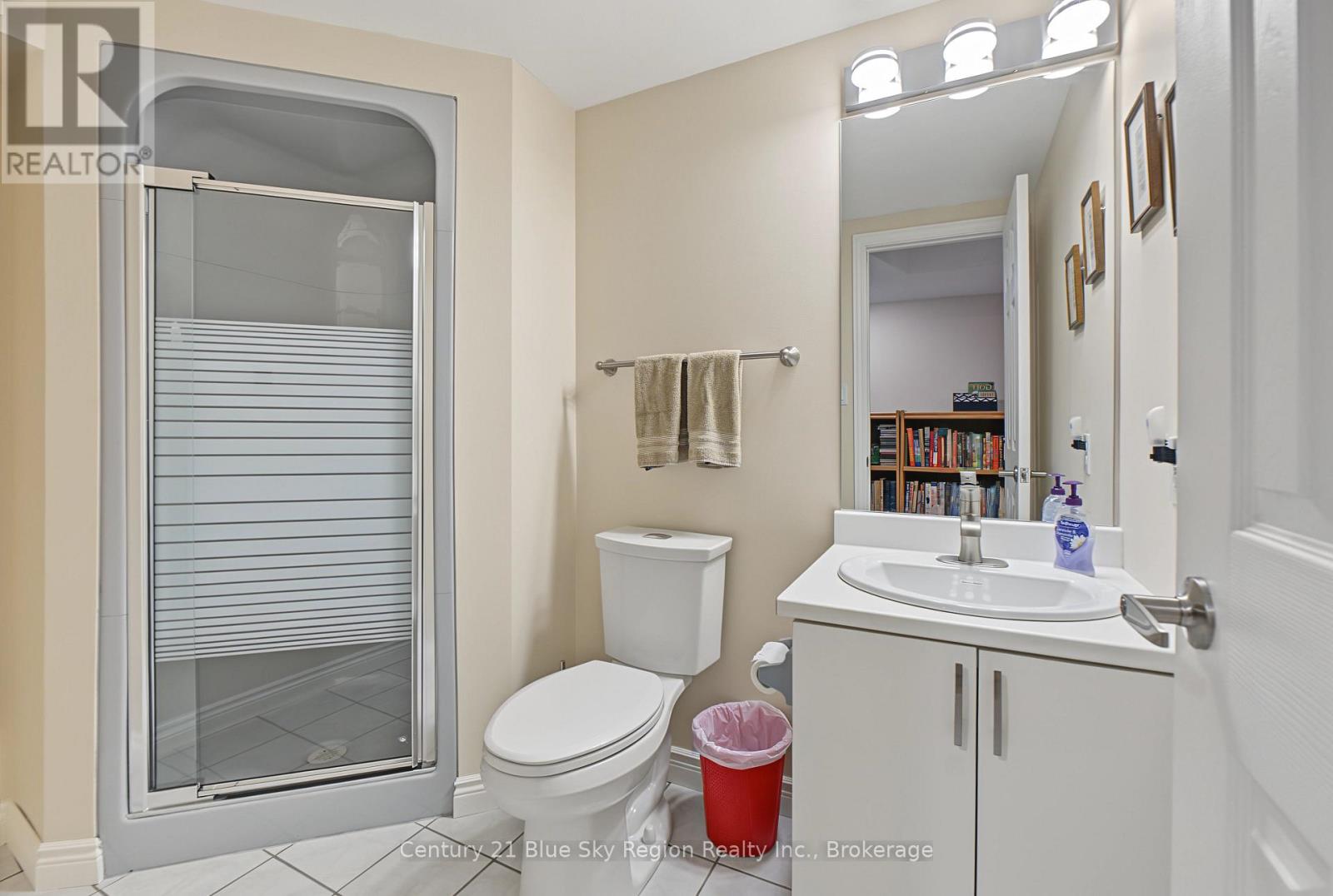 15 ROBINHOOD COURT - Image 38