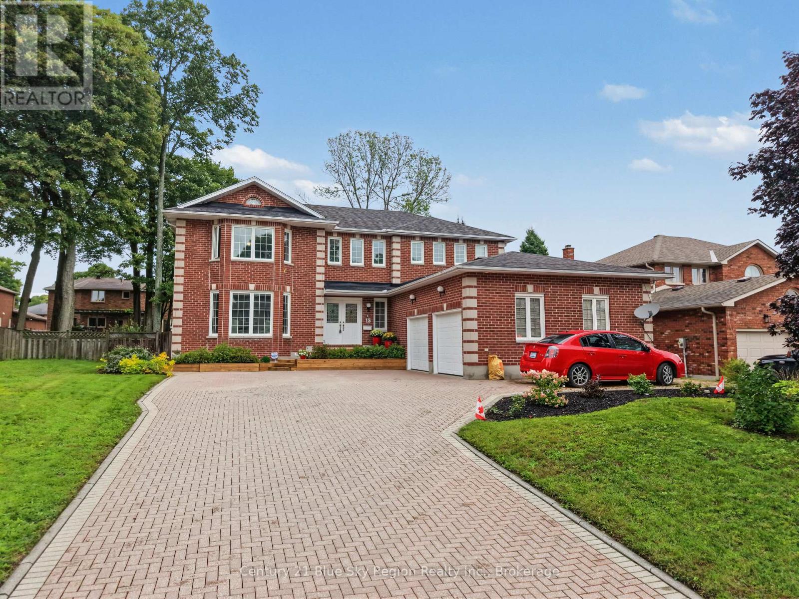15 ROBINHOOD COURT - 48
