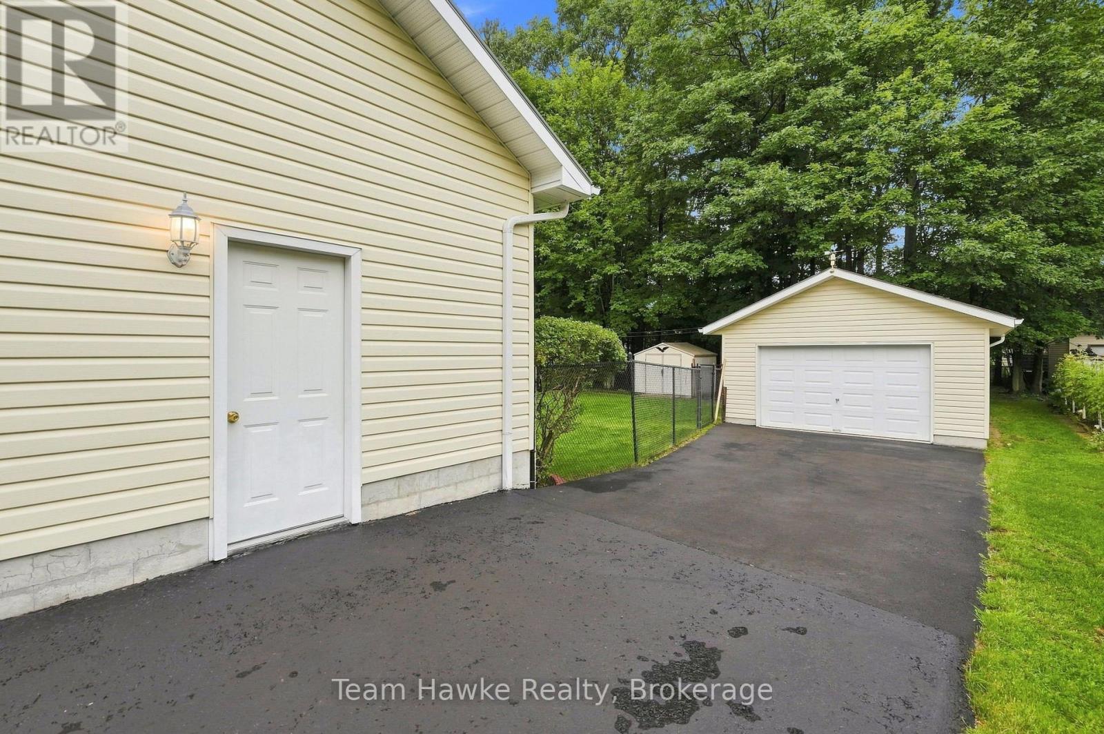 27 JOHNSTON STREET - Image 36