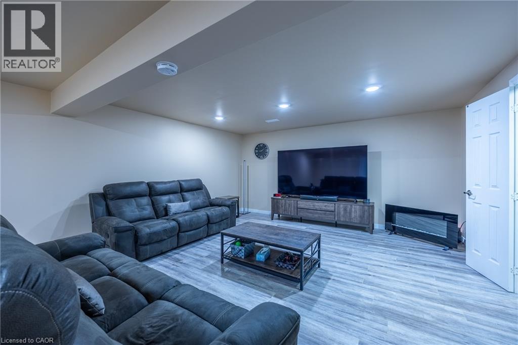 68 BACKUS Drive - Image 23