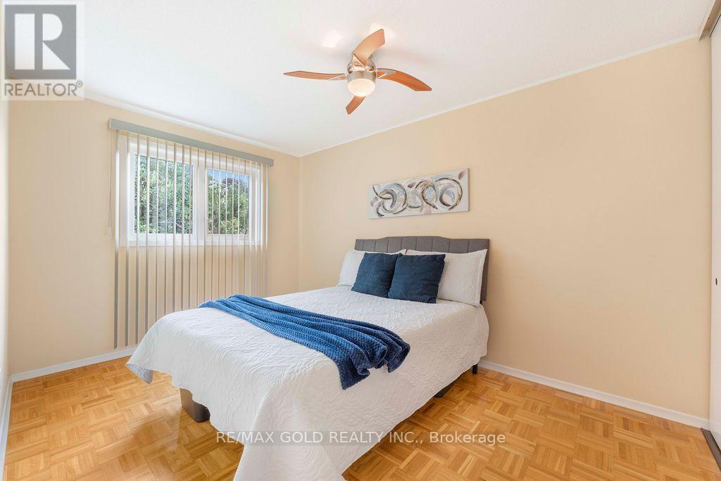 29 CARBERRY CRESCENT - 14