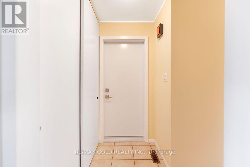 29 CARBERRY CRESCENT - 3