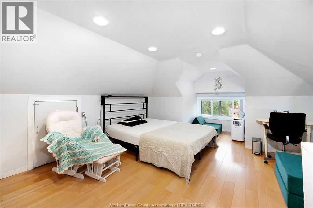 1460 MOY - Image 26