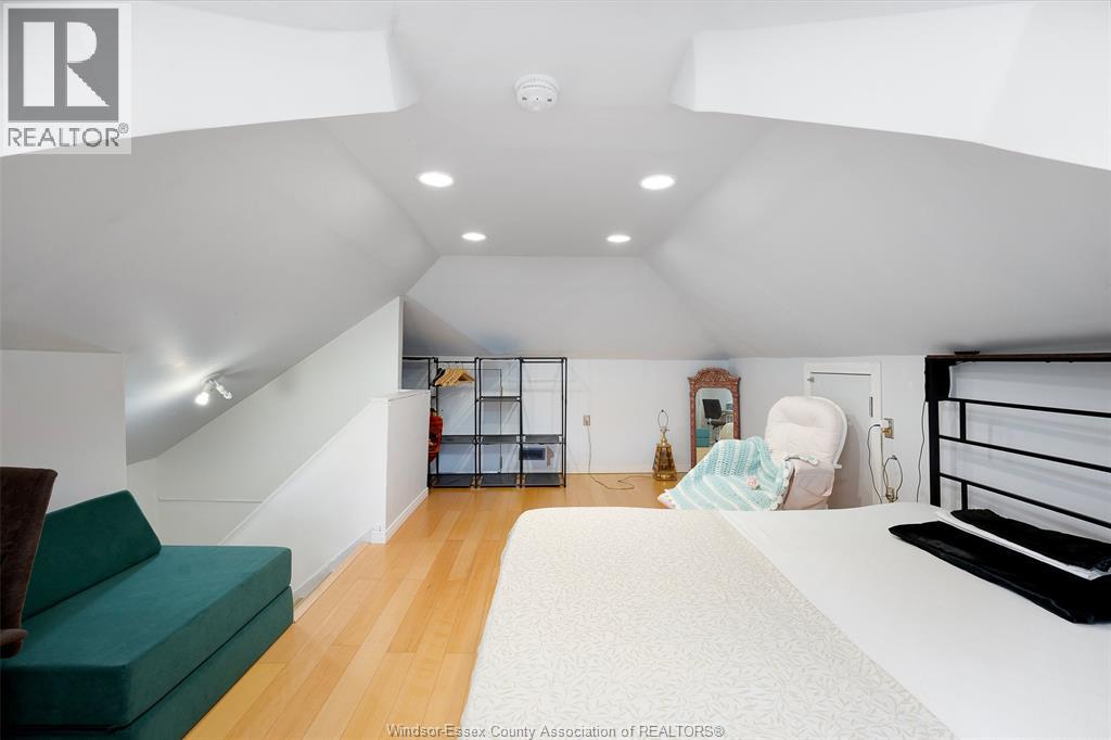1460 MOY - Image 27