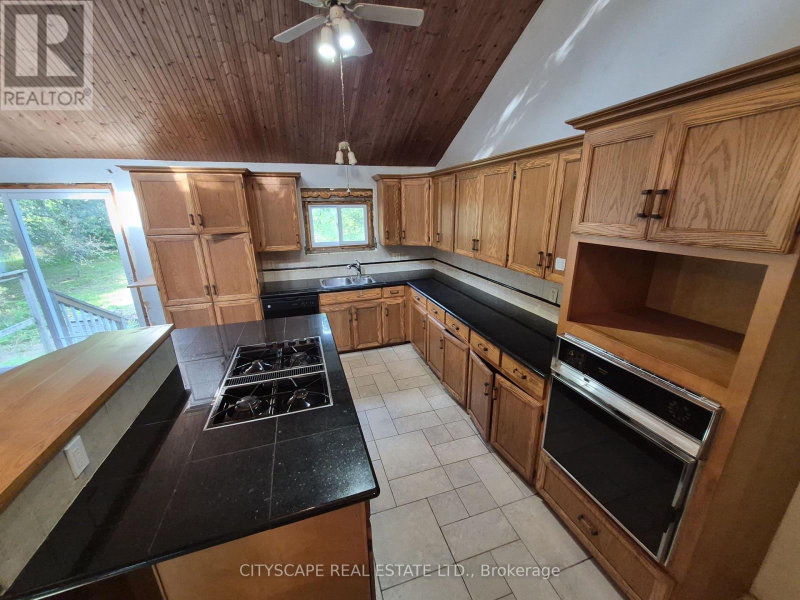 108 GORDON STREET S - Image 11