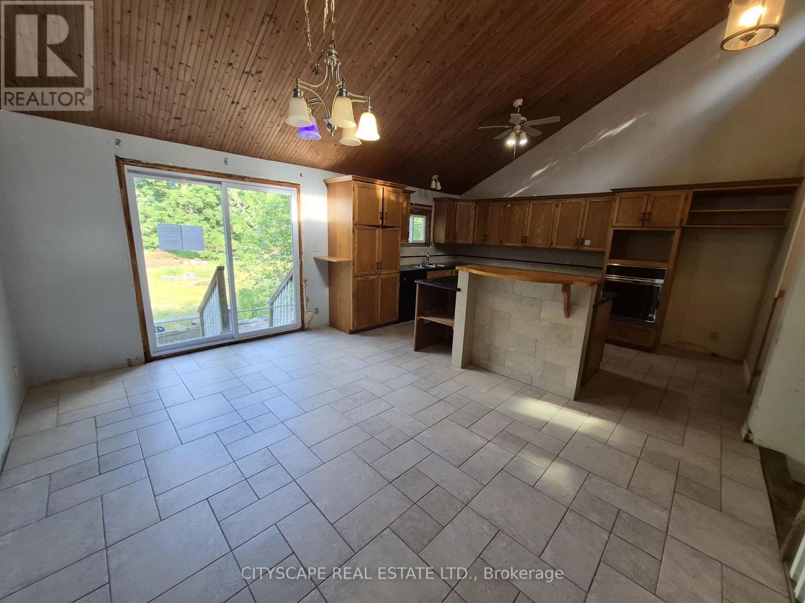 108 GORDON STREET S - Image 14