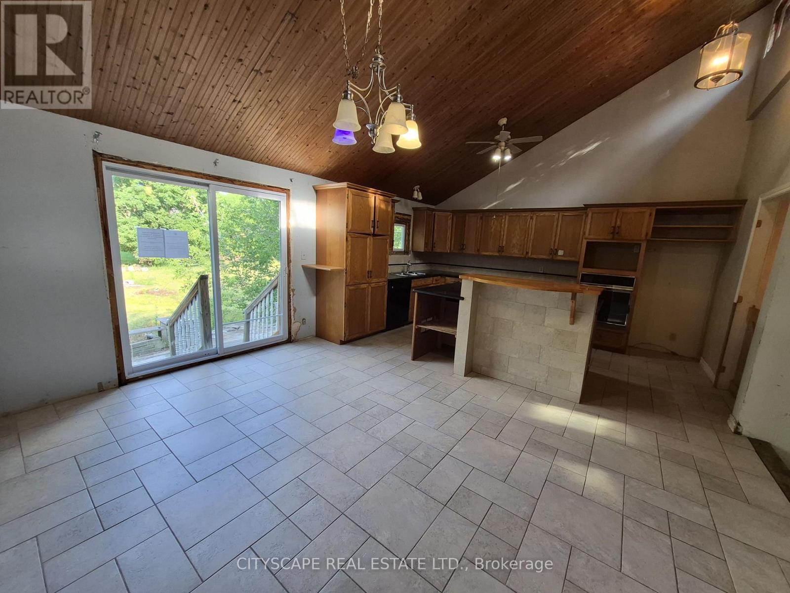 108 GORDON STREET S - Image 15
