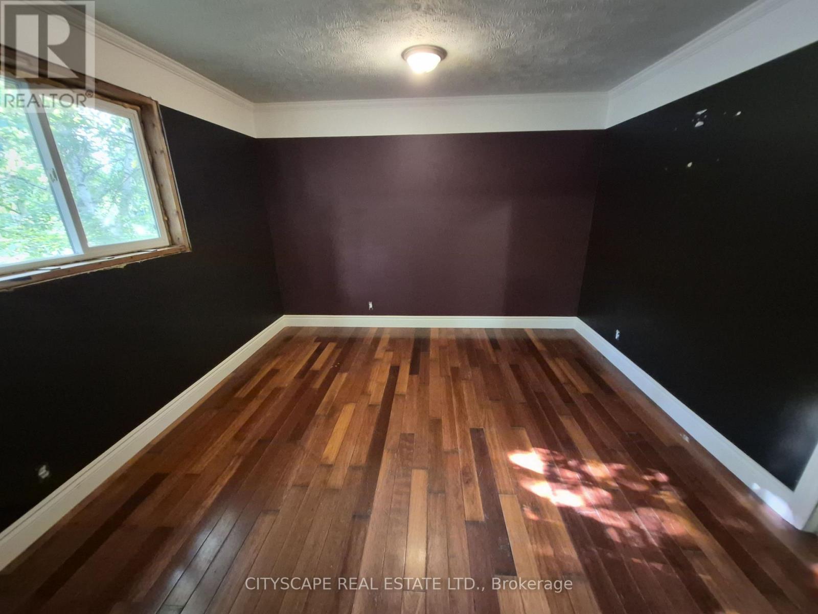 108 GORDON STREET S - Image 20