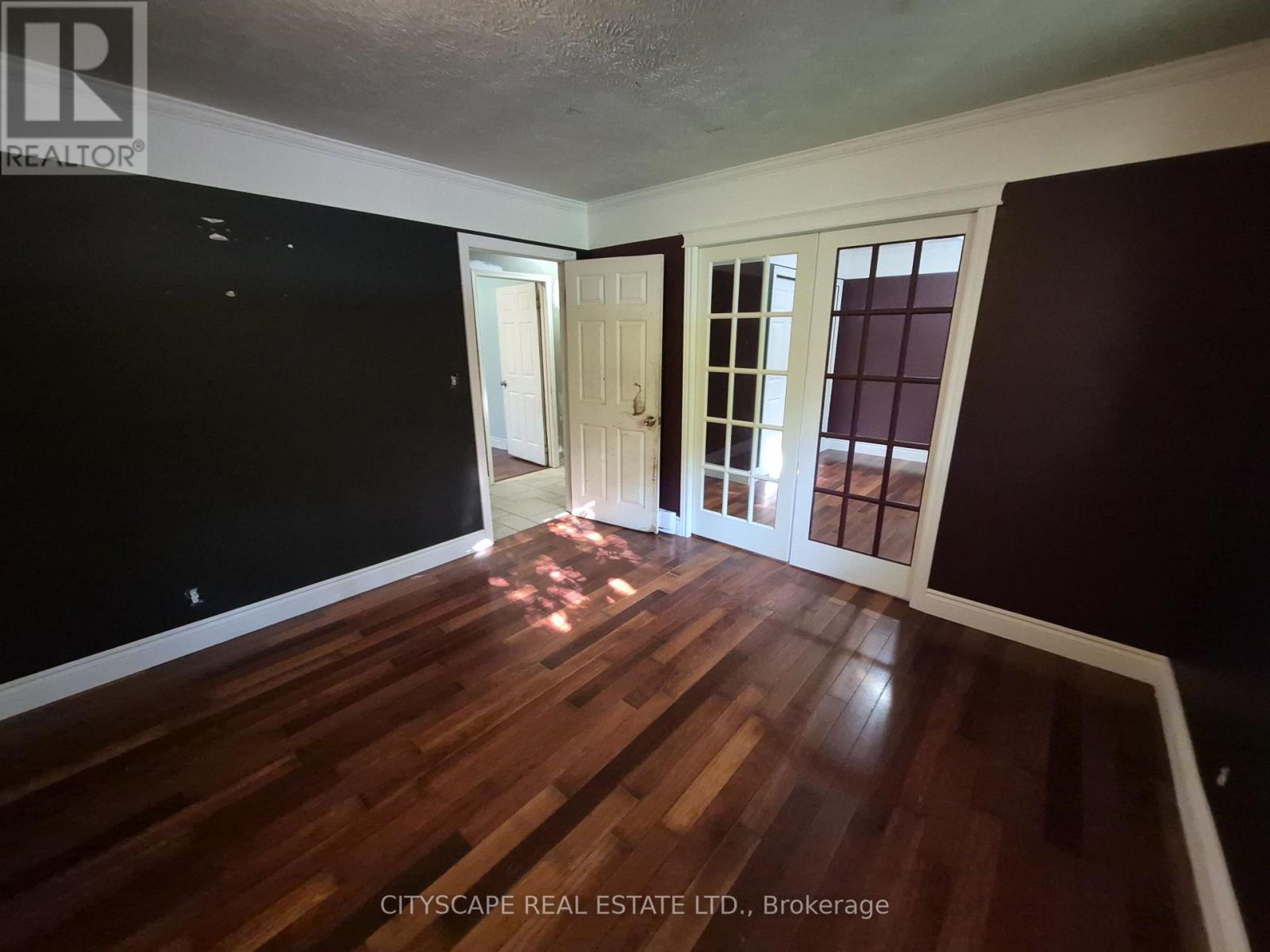 108 GORDON STREET S - Image 22