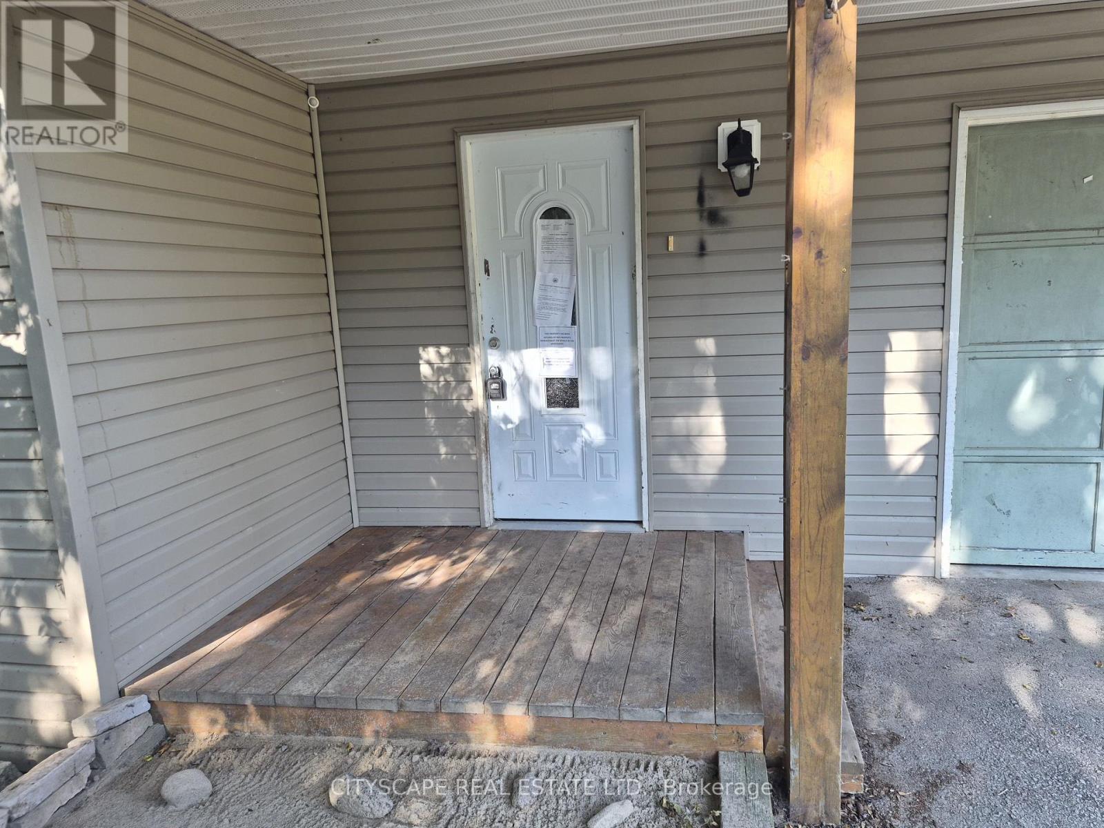 108 GORDON STREET S - Image 5