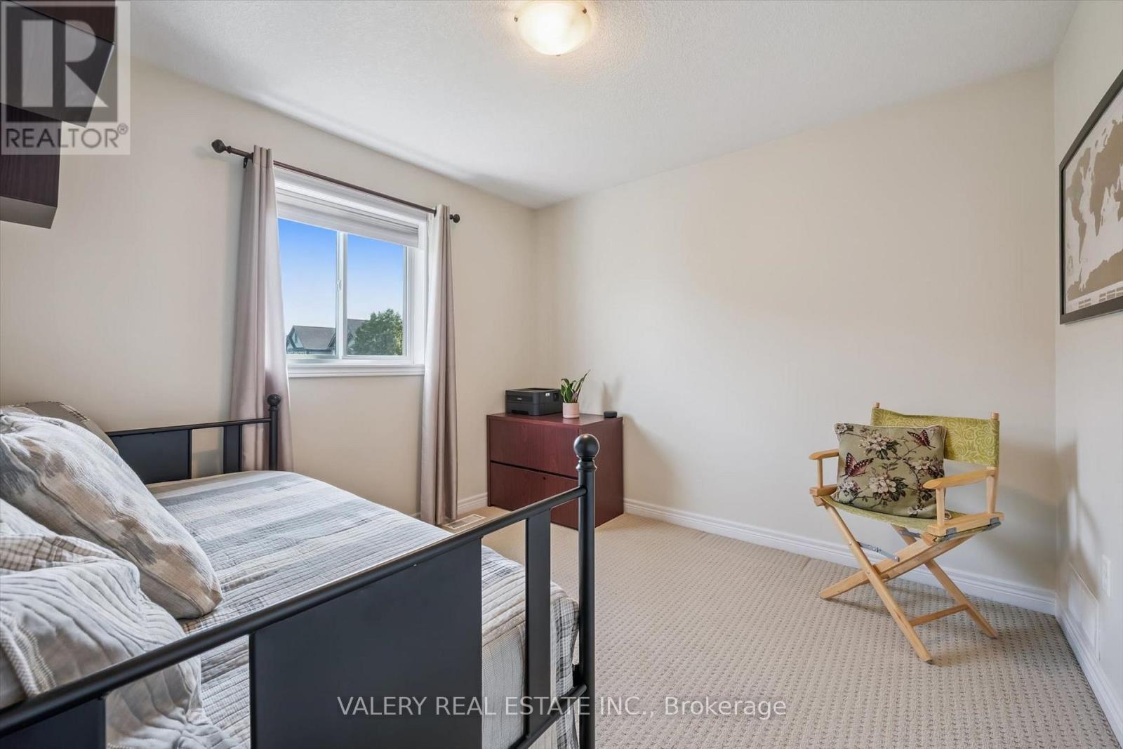#26 355 MACALISTER BOULEVARD - Image 18