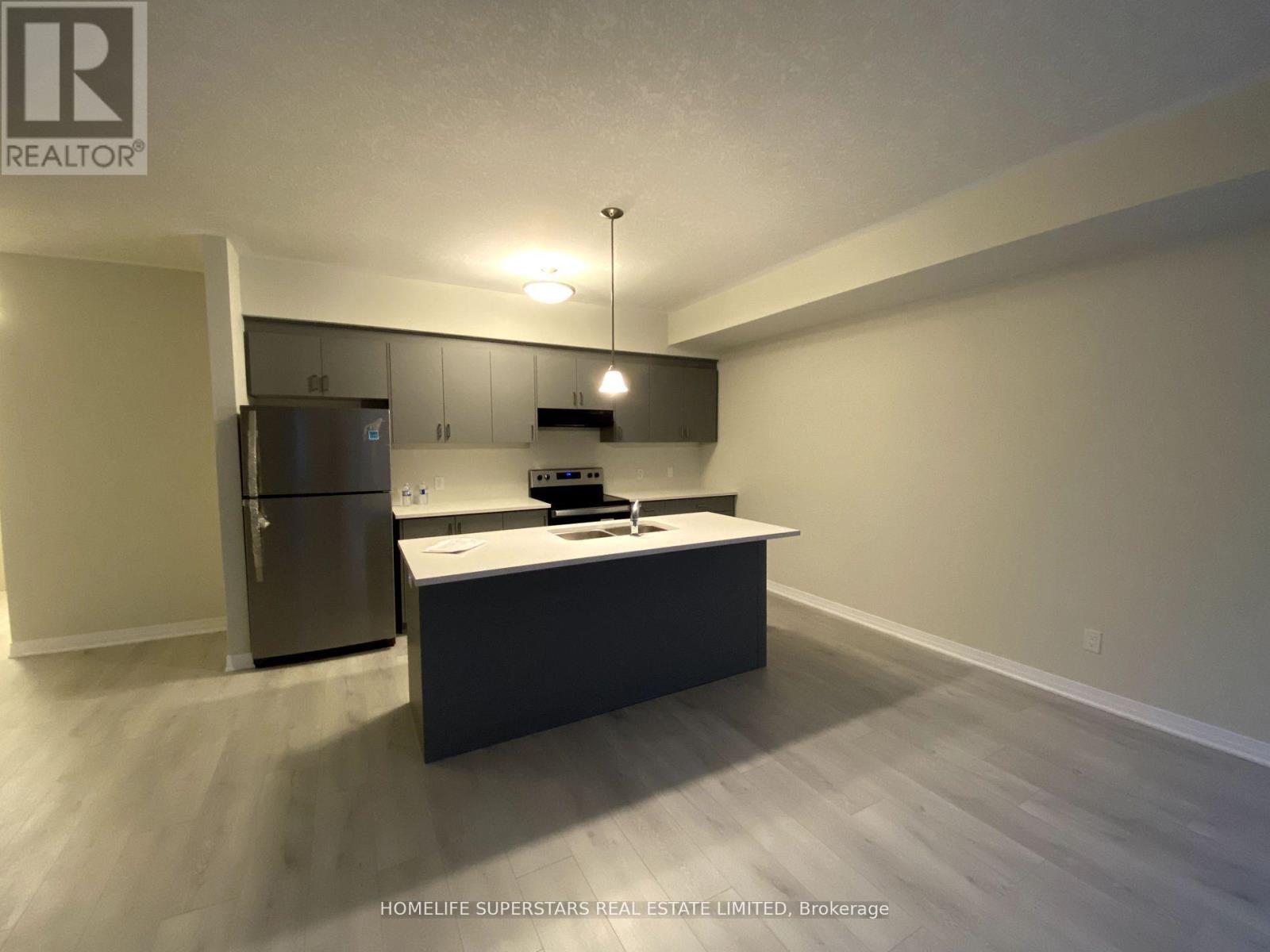 92 - 25 ISHERWOOD AVENUE W — photo 3