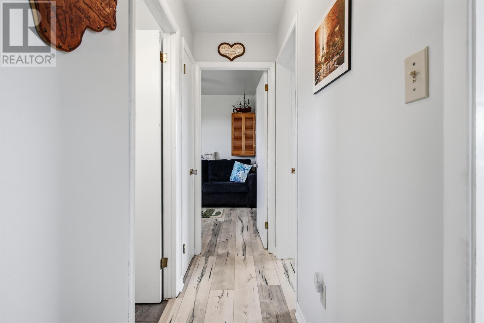278 Basinview Crescent - Image 17