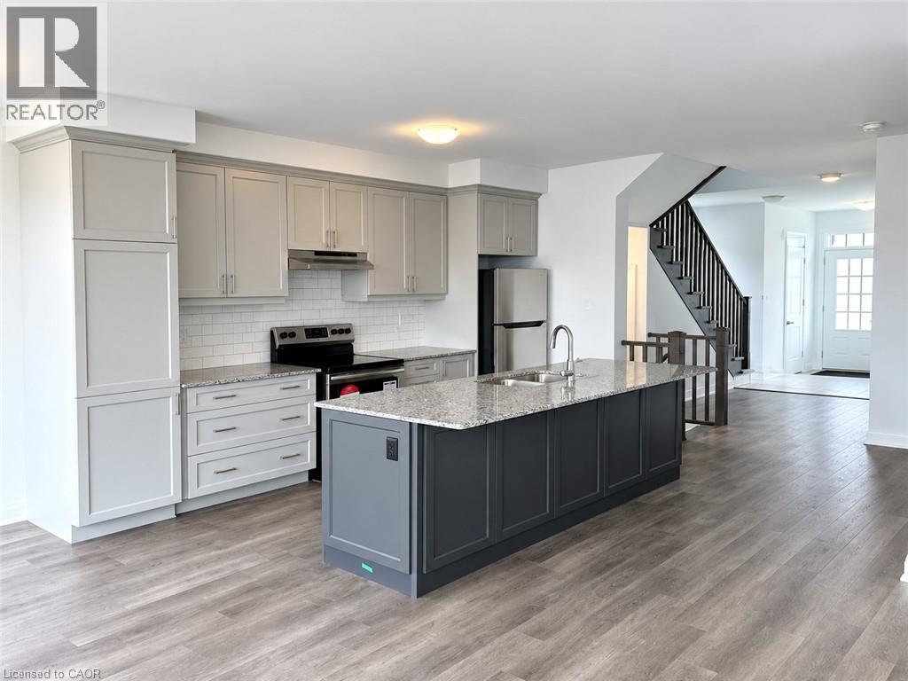 196 HISTAND Trail, Kitchener, Ontario, N2R1P6, Kitchener, Ontario — photo 3 of 5