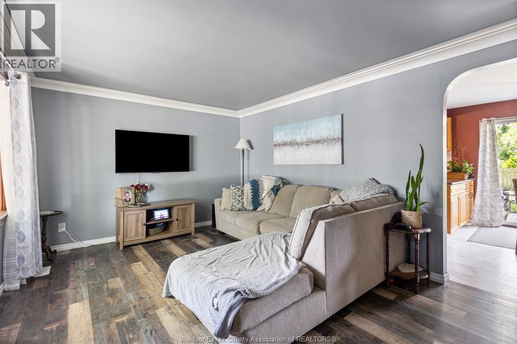 371 OAK STREET - 11