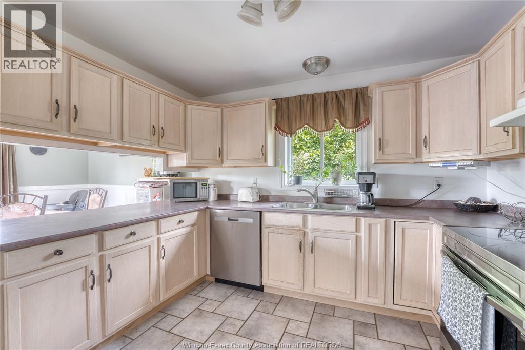 1610 Chornoby CRESCENT - 14