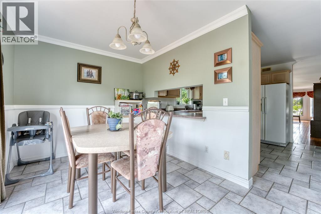 1610 Chornoby CRESCENT - 17