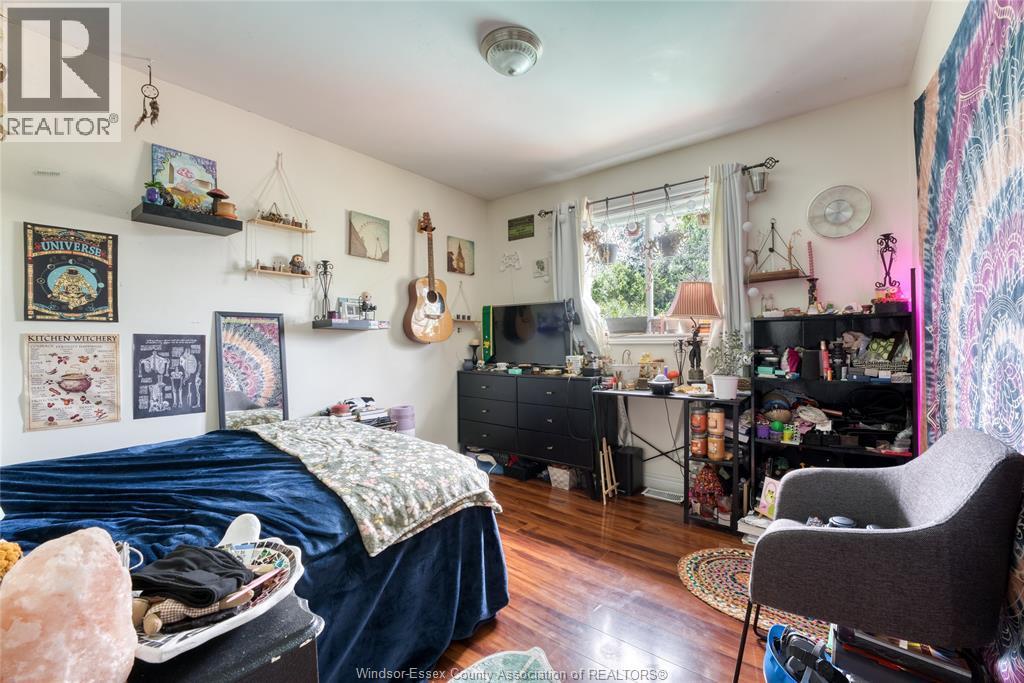 1610 Chornoby CRESCENT - Image 24