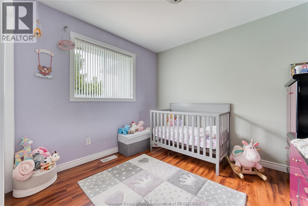 1610 Chornoby CRESCENT - 26