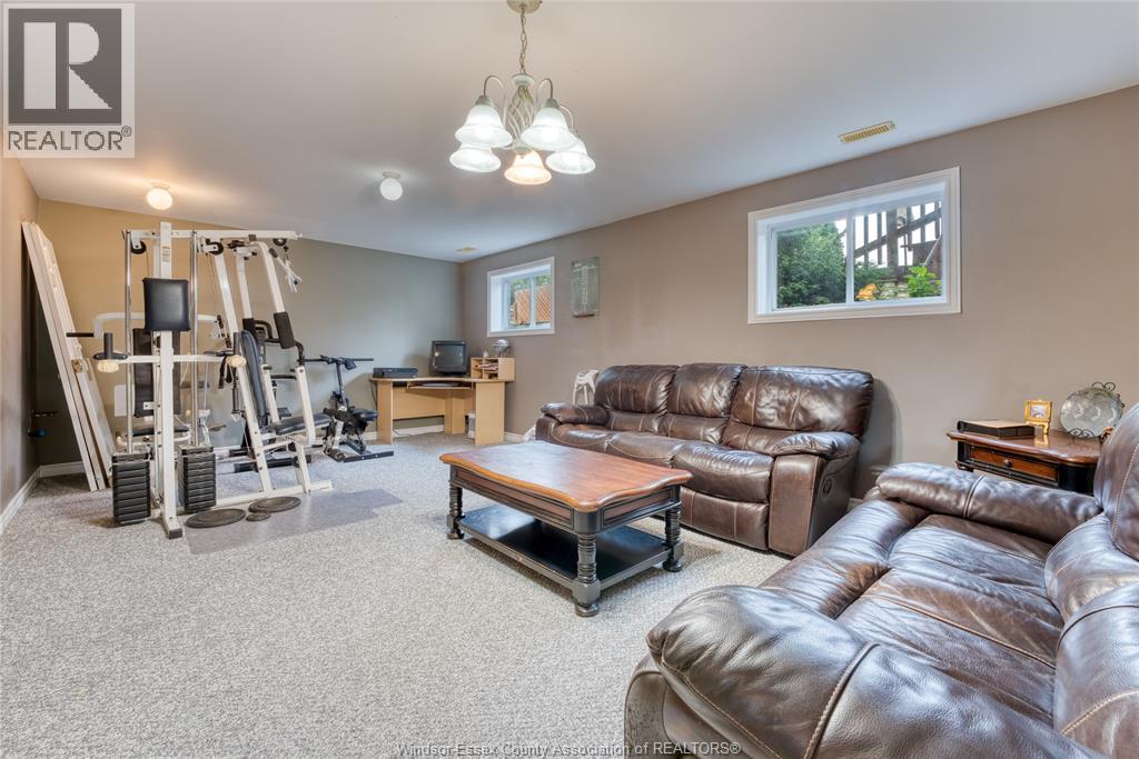 1610 Chornoby CRESCENT - 29