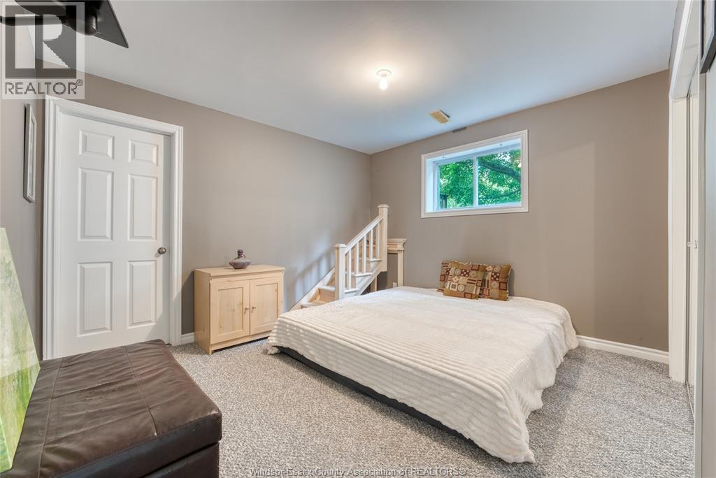 1610 Chornoby CRESCENT - 38