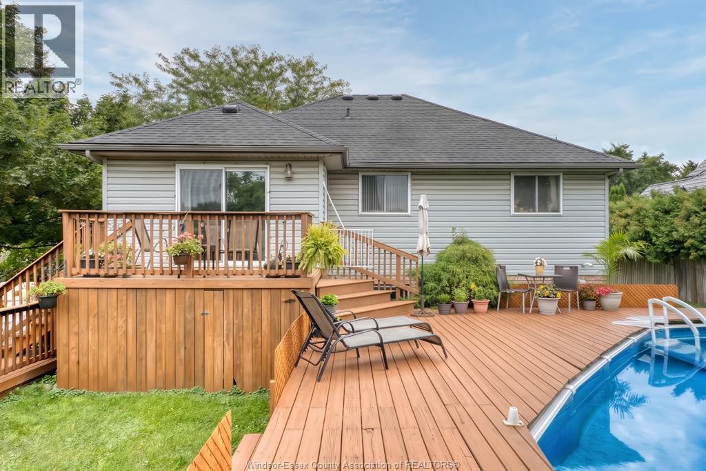 1610 Chornoby CRESCENT - 44