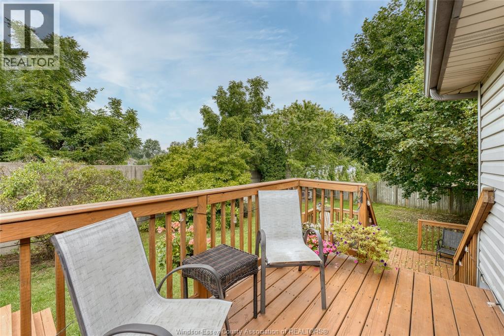 1610 Chornoby CRESCENT - 46