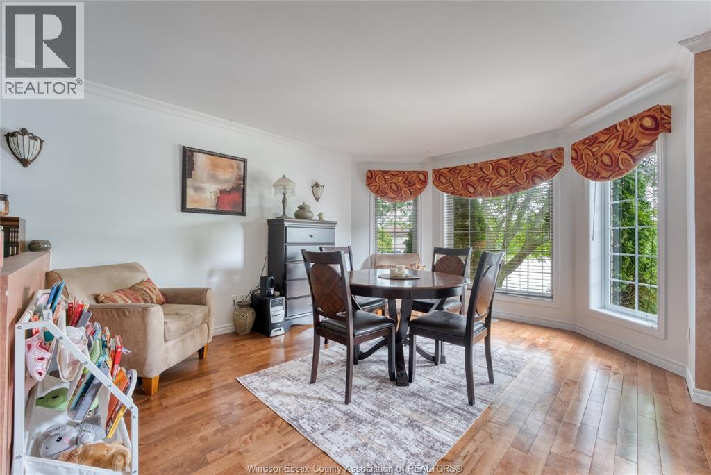 1610 Chornoby CRESCENT - Image 6