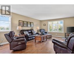 Sunroom - 2136 Sixteenth Line, Selwyn, ON K0L2H0 Photo 12