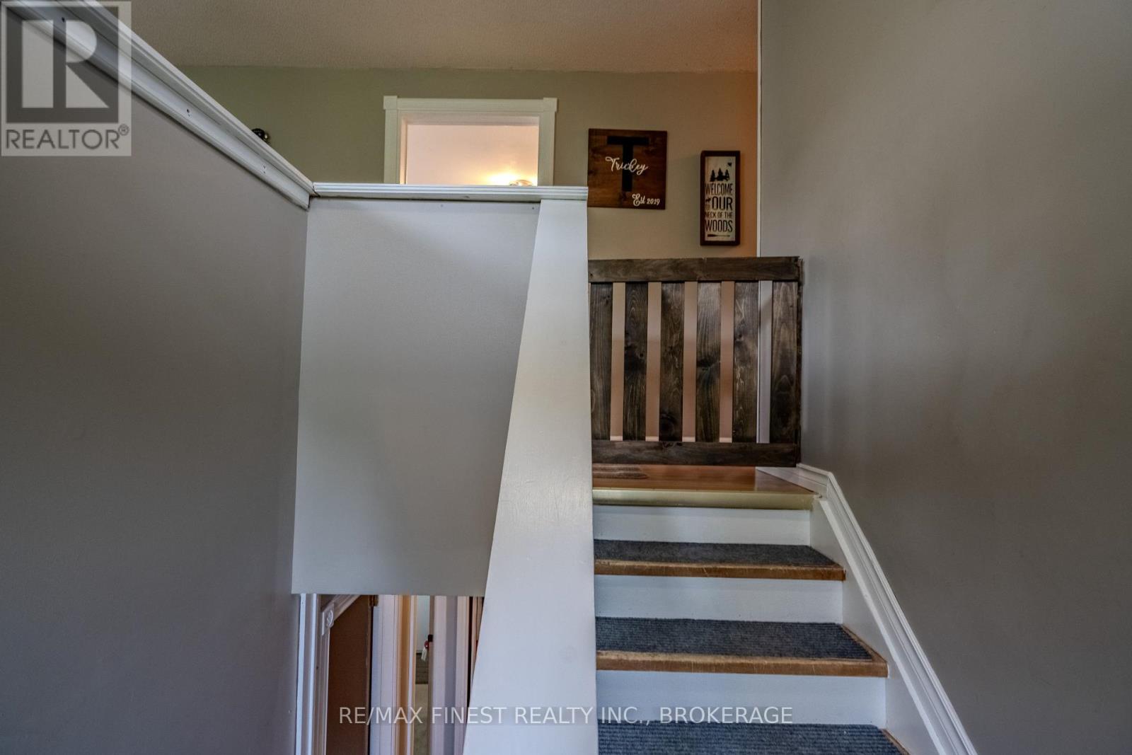 1041 TRYON ROAD - 33