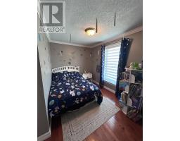 1 Elizabeth Avenue thumbnail 17