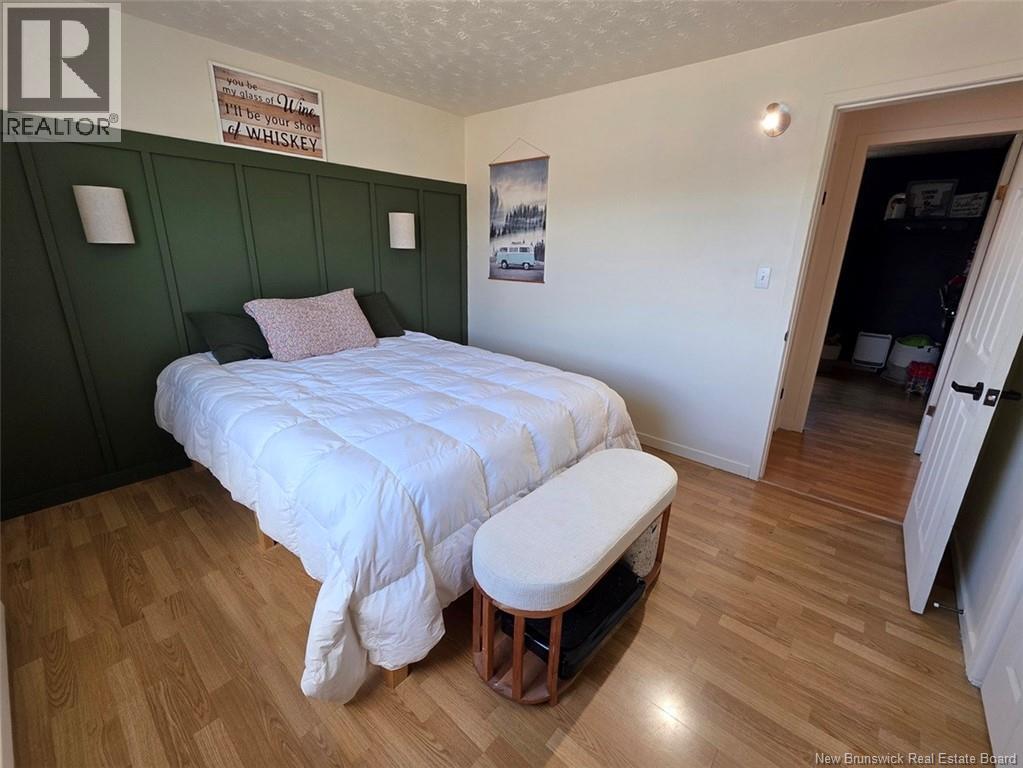 5722 Centrale Street - 25