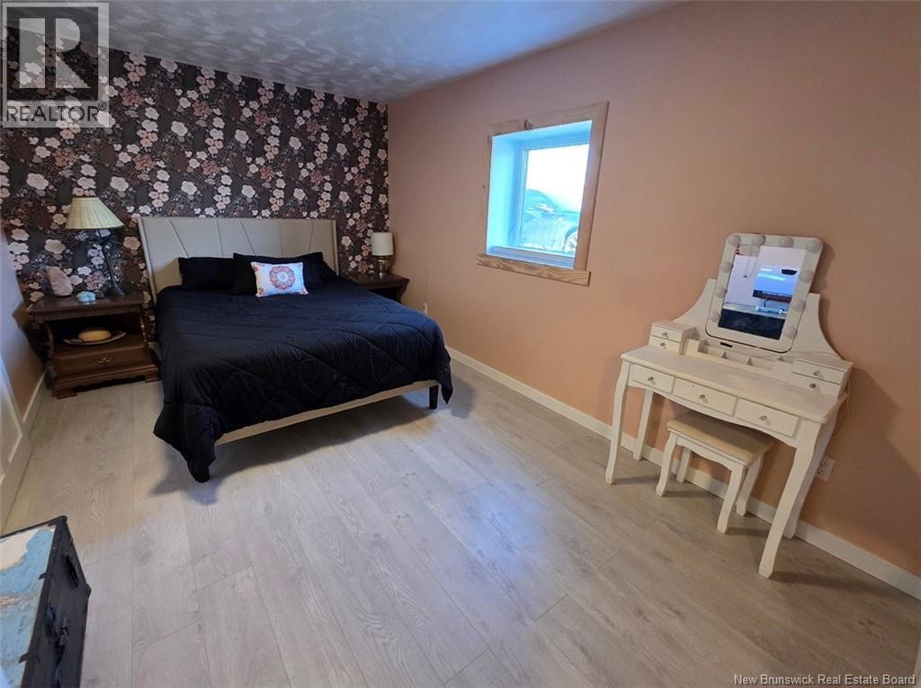 5722 Centrale Street - 35
