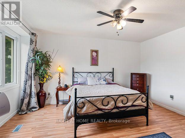 #17 925 LAWSON ROAD - Image 19