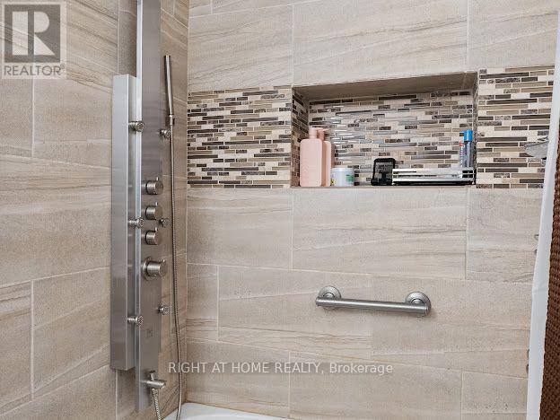 #17 925 LAWSON ROAD - Image 26