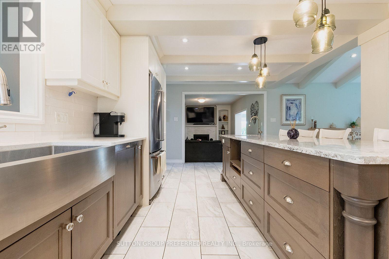 128 MILL ROAD - 36