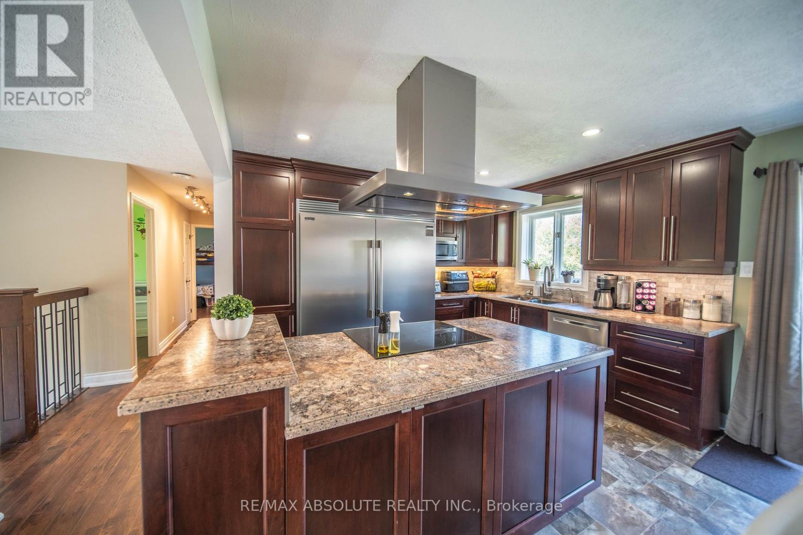 38 DUCHESSE CRESCENT - Image 10